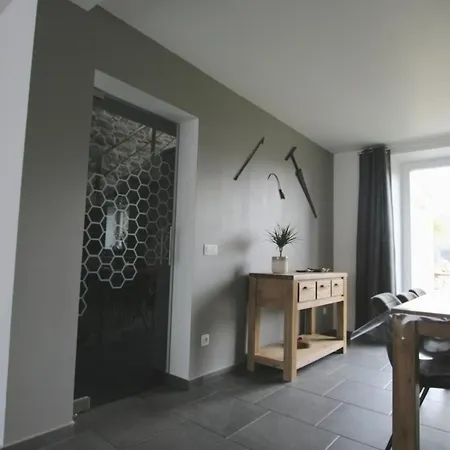 Holiday home L'abeille